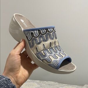 Bzees Blue and Cream Patterned Mules